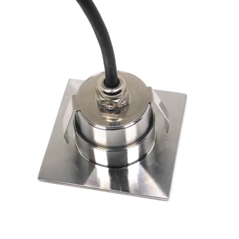 QITU LED Outdoor Garden Lights - مراجعة Deck Step Light وسعره