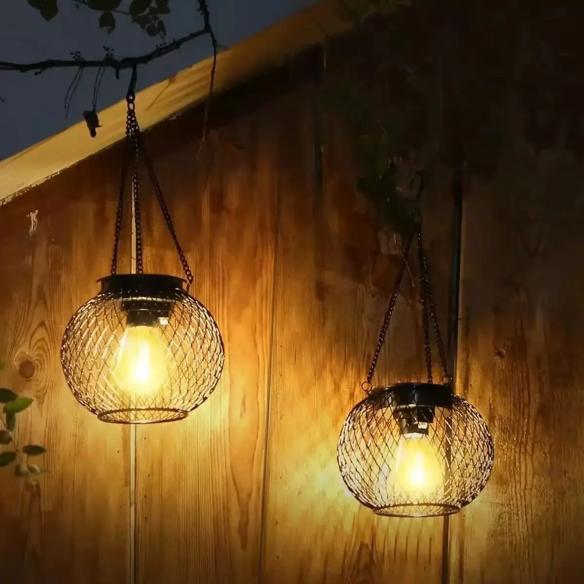 Solar Powered Wrought Iron Pat - مراجعة Outdoor Lighting Grid Screen وسعره